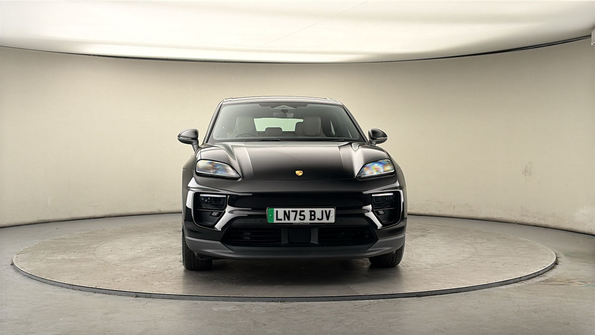Used Porsche Macan 2025 for sale - 78168185: Photo 32