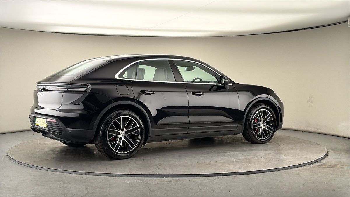 Used Porsche Macan 2025 for sale - 78168185: Photo 38