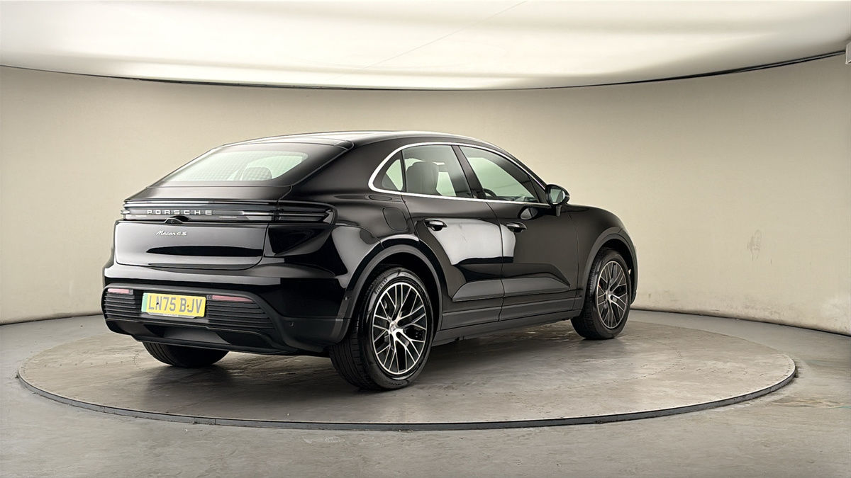 Used Porsche Macan 2025 for sale - 78168185: Photo 39
