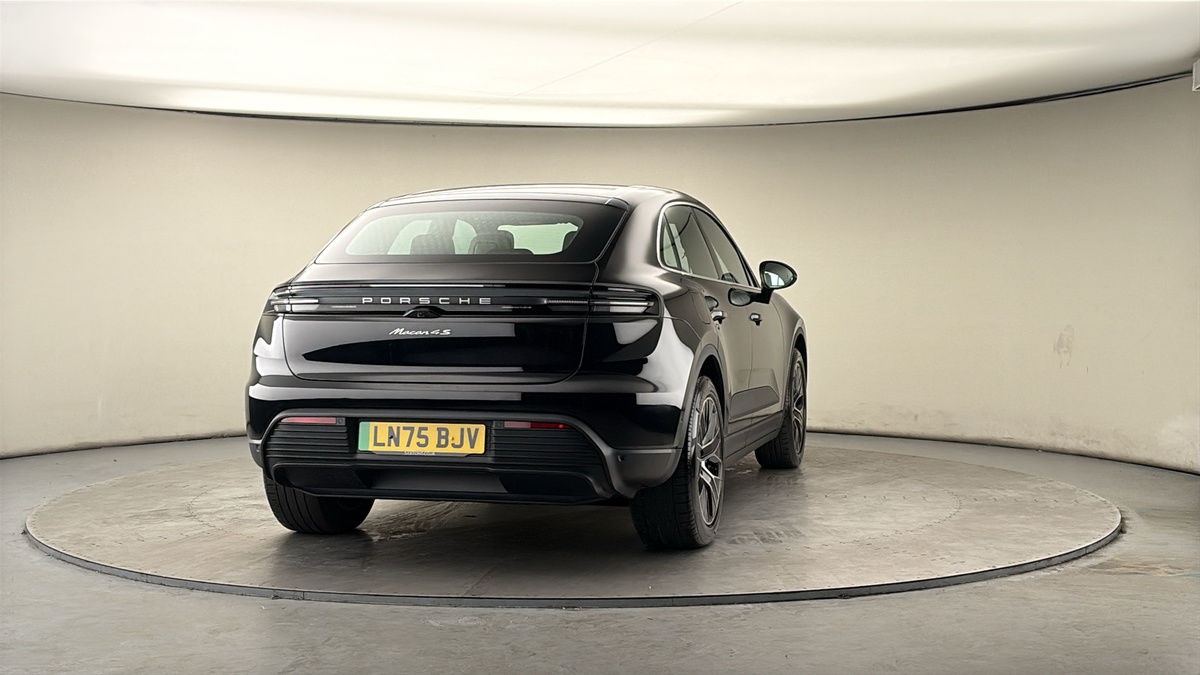 Used Porsche Macan 2025 for sale - 78168185: Photo 40