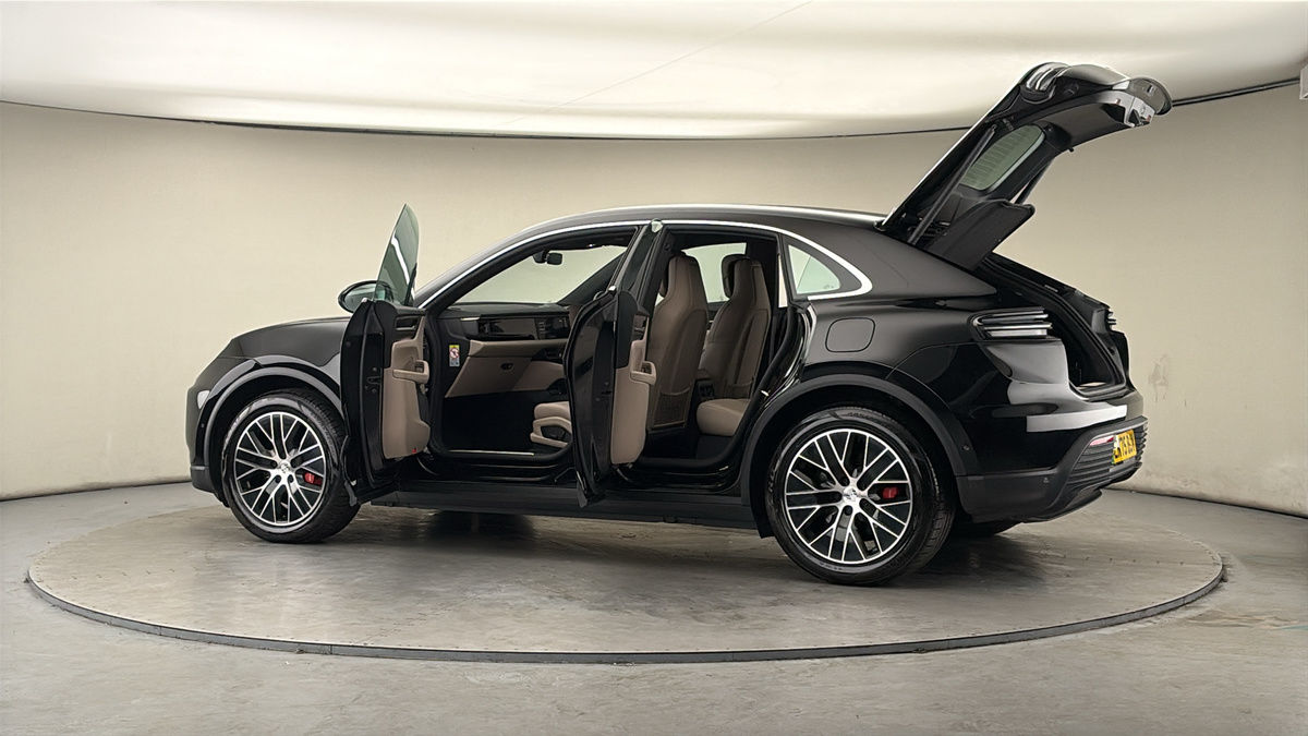 Used Porsche Macan 2025 for sale - 78168185: Photo 45