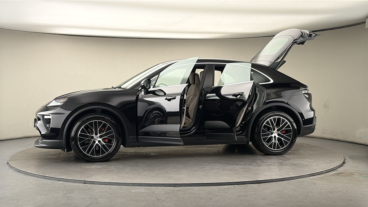 Used Porsche Macan 2025 for sale - 78168185: Photo 47