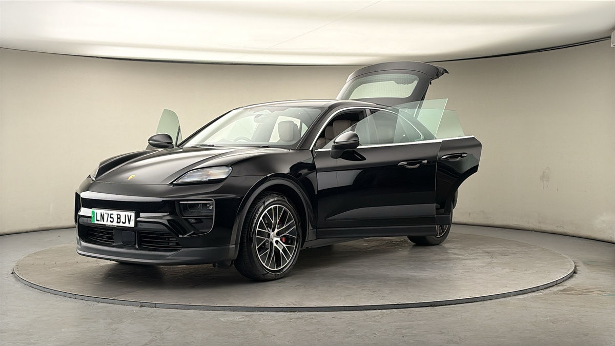 Used Porsche Macan 2025 for sale - 78168185: Photo 49