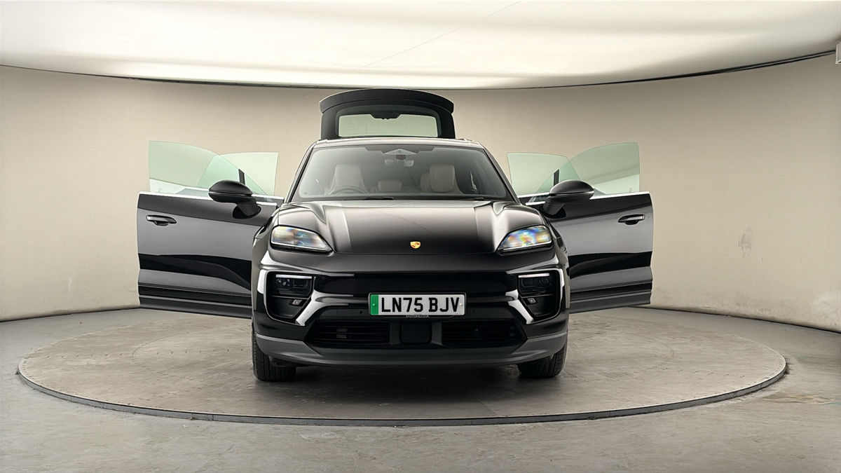 Used Porsche Macan 2025 for sale - 78168185: Photo 51