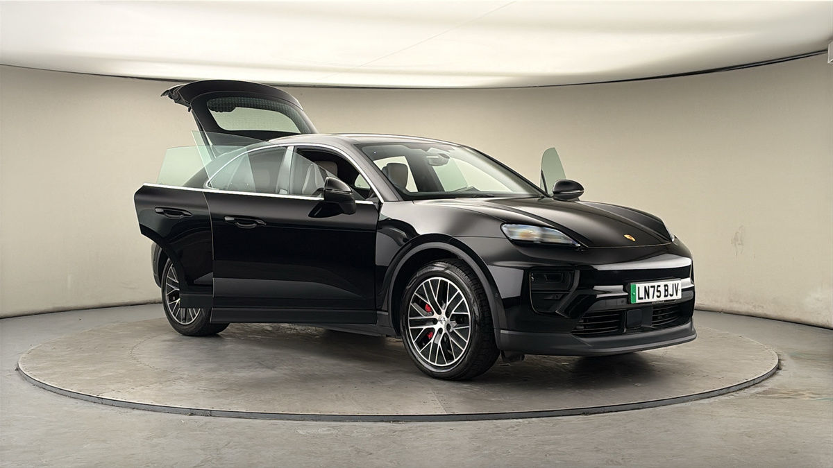 Used Porsche Macan 2025 for sale - 78168185: Photo 53