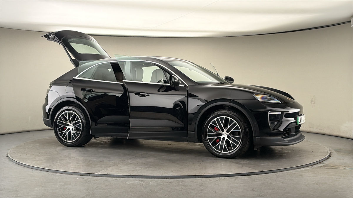 Used Porsche Macan 2025 for sale - 78168185: Photo 54