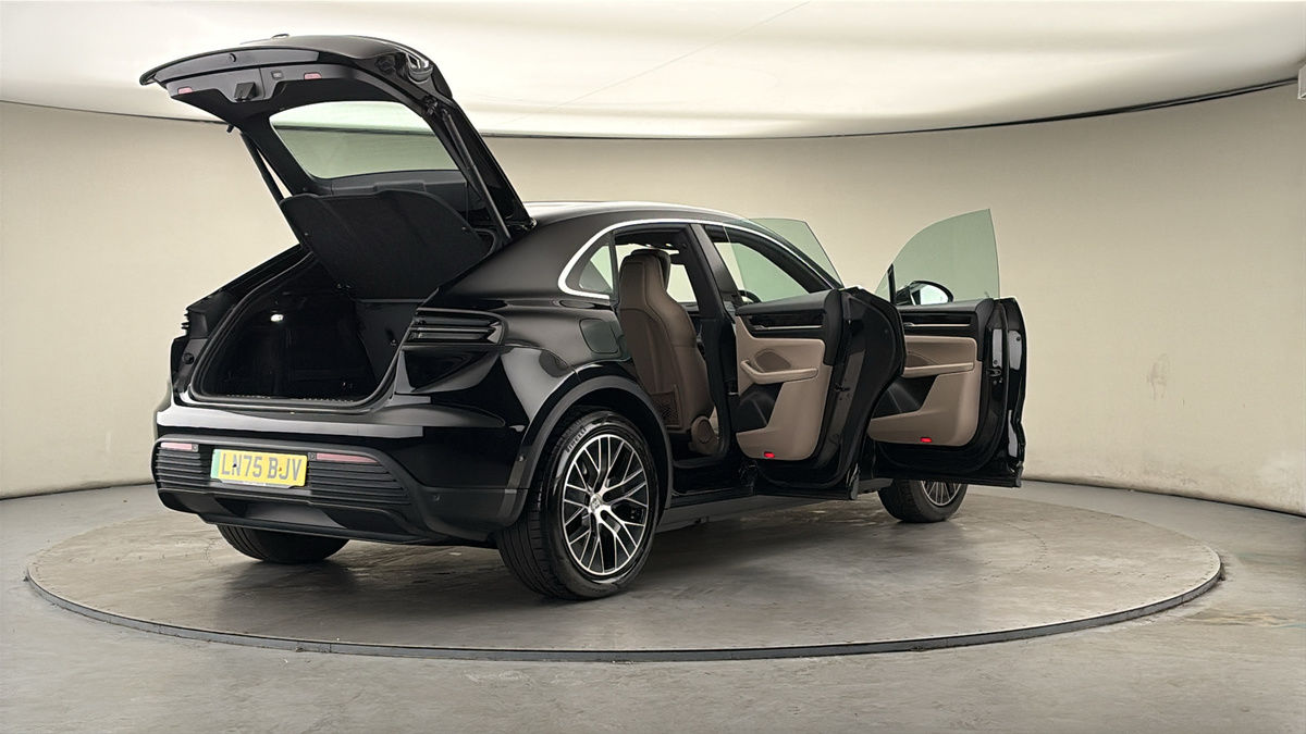 Used Porsche Macan 2025 for sale - 78168185: Photo 58