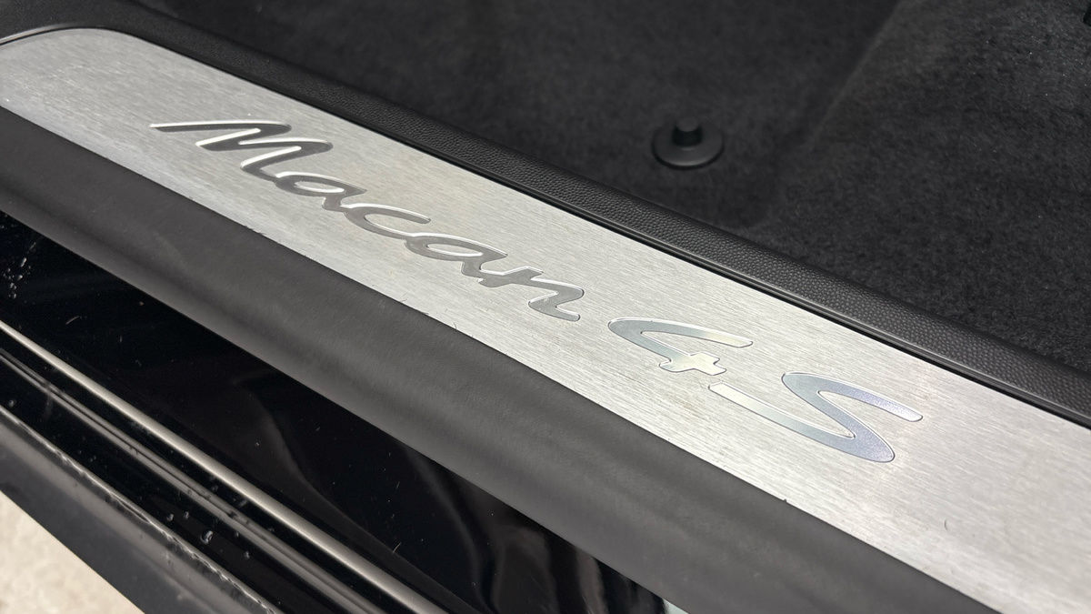 Used Porsche Macan 2025 for sale - 78168185: Photo 6