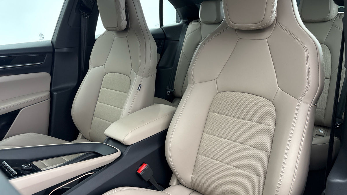 Used Porsche Macan 2025 for sale - 78168185: Photo 7