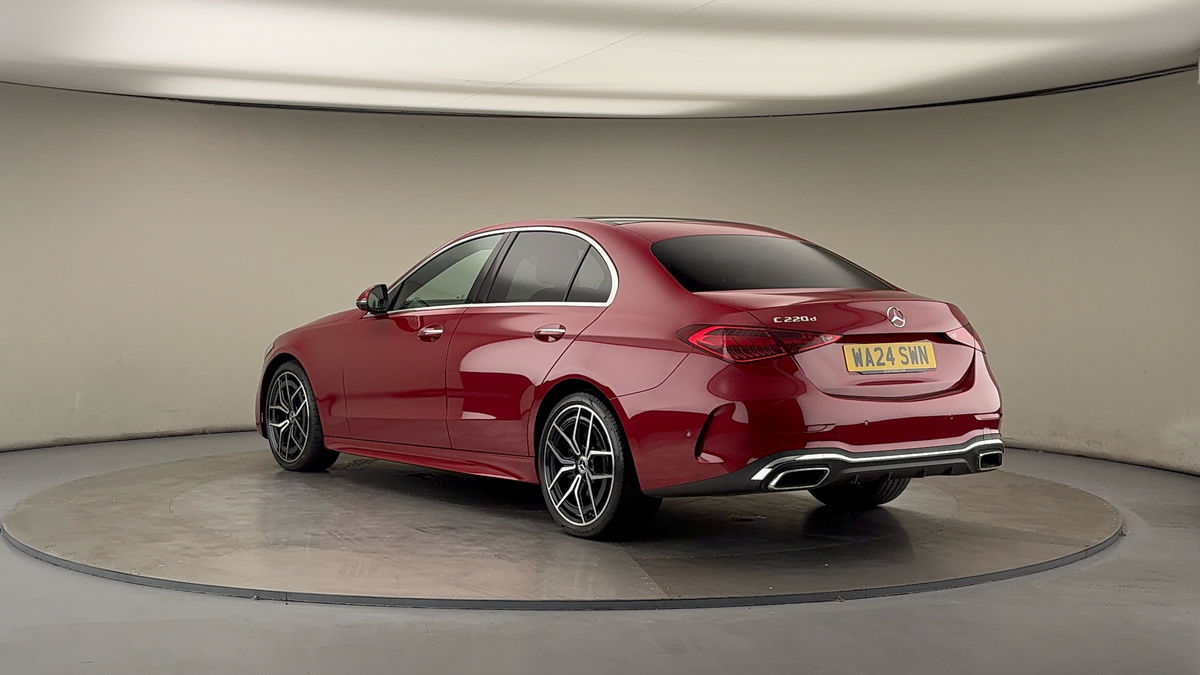 Used Mercedes-Benz C Class 2024 for sale - 75924511: Photo 2