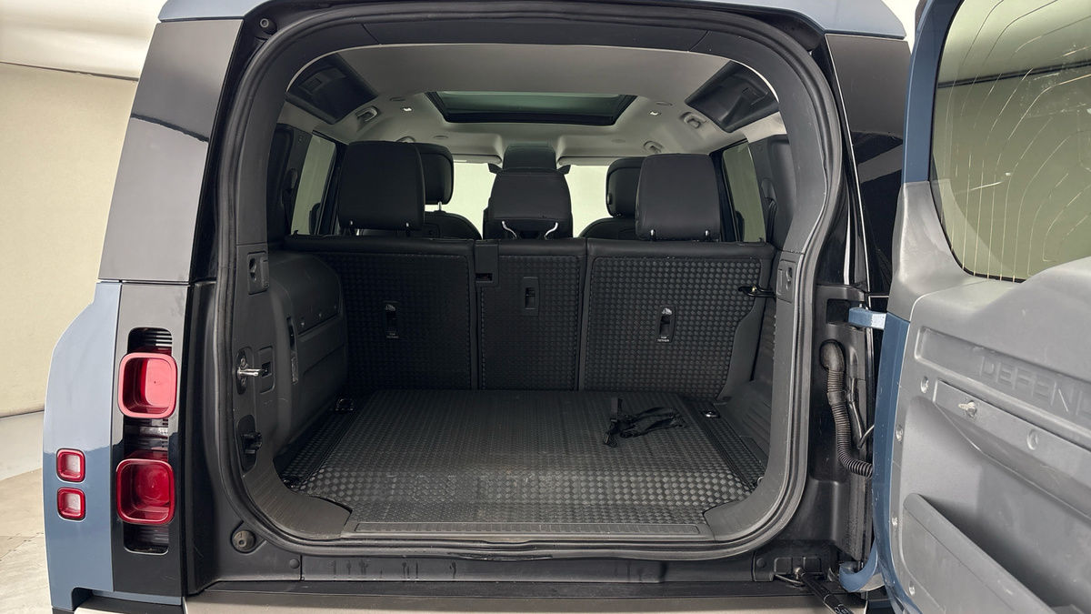 Used Land Rover Defender 110 2021 for sale - 75560614: Photo 11