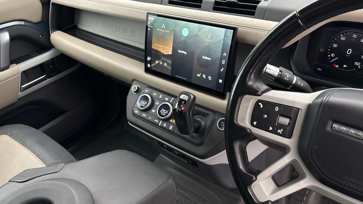 Used Land Rover Defender 110 2021 for sale - 75560614: Photo 18