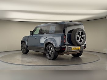 Used Land Rover Defender 110 2021 for sale - 75560614: Photo