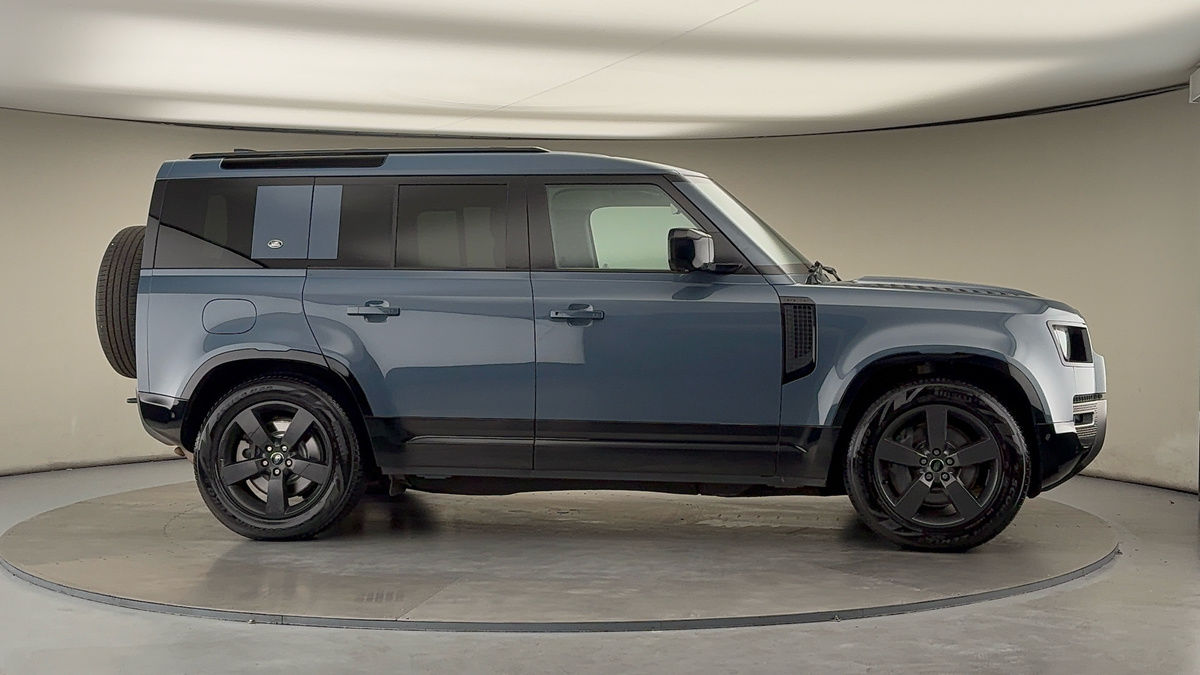 Used Land Rover Defender 110 2021 for sale - 75560614: Photo 36