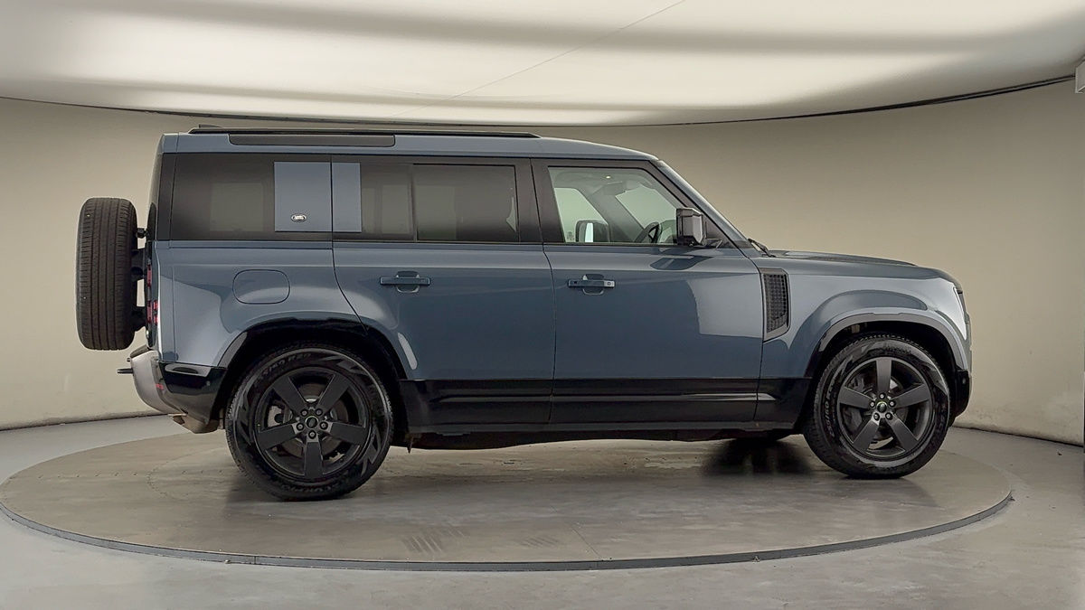 Used Land Rover Defender 110 2021 for sale - 75560614: Photo 37