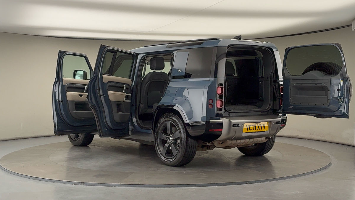 Used Land Rover Defender 110 2021 for sale - 75560614: Photo 43