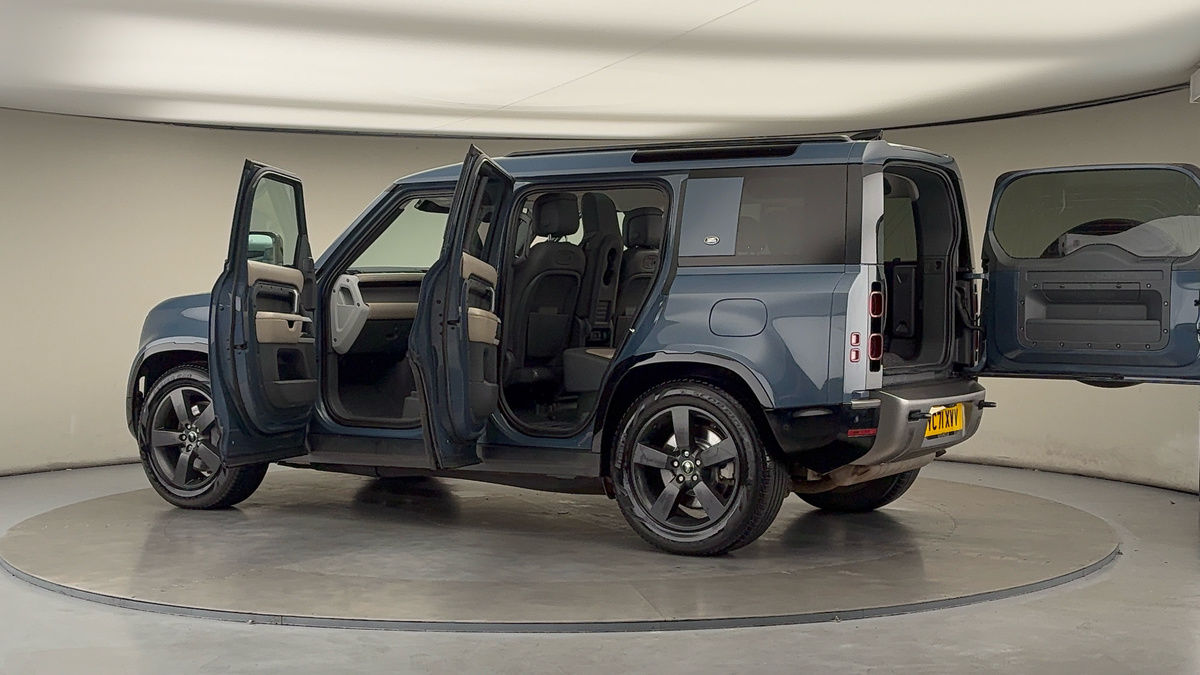 Used Land Rover Defender 110 2021 for sale - 75560614: Photo 45