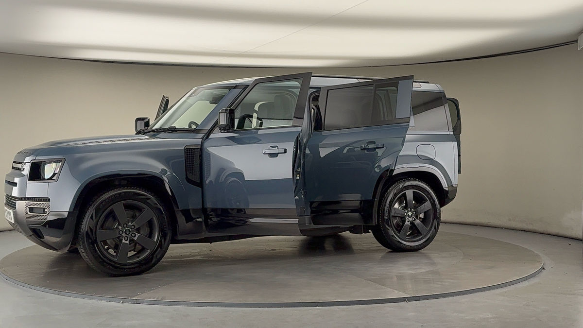 Used Land Rover Defender 110 2021 for sale - 75560614: Photo 48