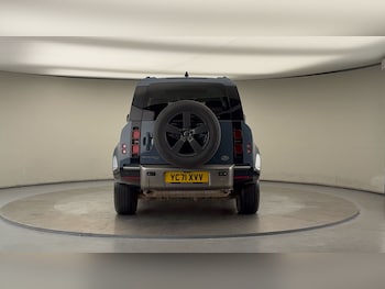 Used Land Rover Defender 110 2021 for sale - 75560614: Photo