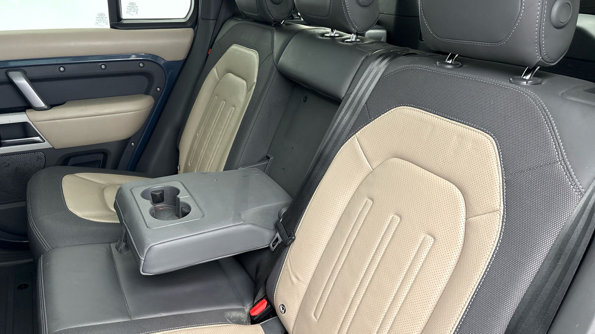 Used Land Rover Defender 110 2021 for sale - 75560614: Photo 9