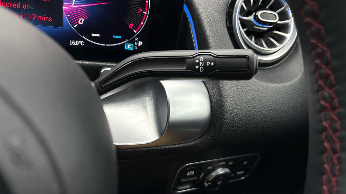 Used Mercedes-Benz GLB 2025 for sale - 76520950: Photo 6