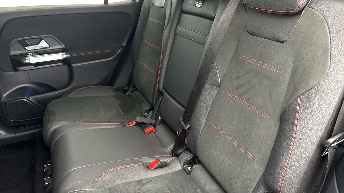 Used Mercedes-Benz GLB 2025 for sale - 76520950: Photo 8