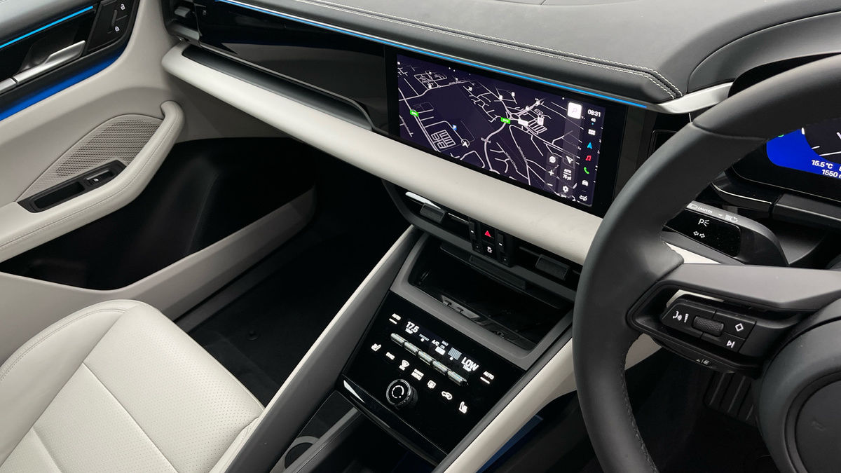 Used Porsche Macan 2025 for sale - 78213231: Photo 21