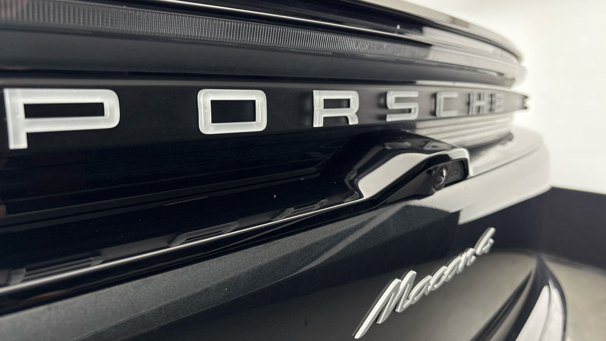 Used Porsche Macan 2025 for sale - 78213231: Photo 28