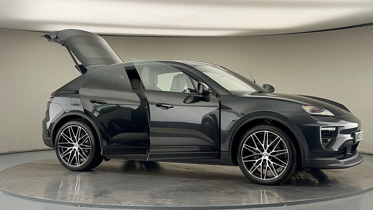 Used Porsche Macan 2025 for sale - 78213231: Photo 59