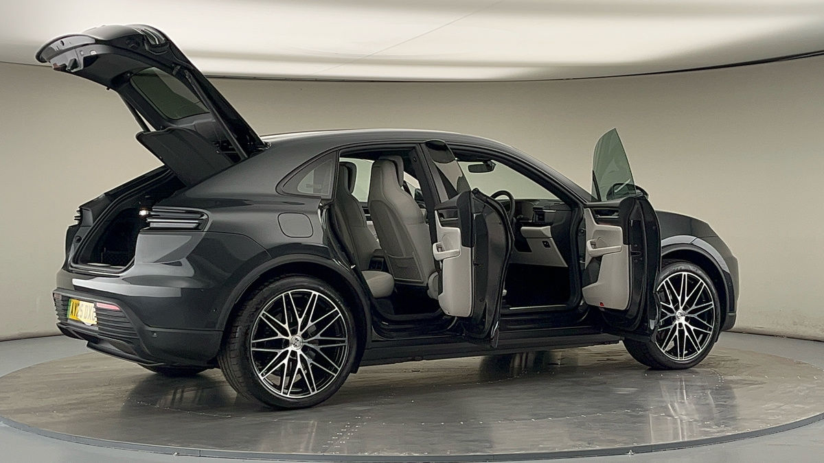 Used Porsche Macan 2025 for sale - 78213231: Photo 62