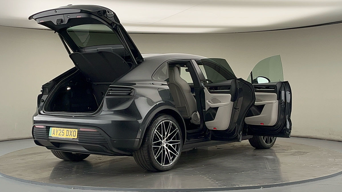 Used Porsche Macan 2025 for sale - 78213231: Photo 63