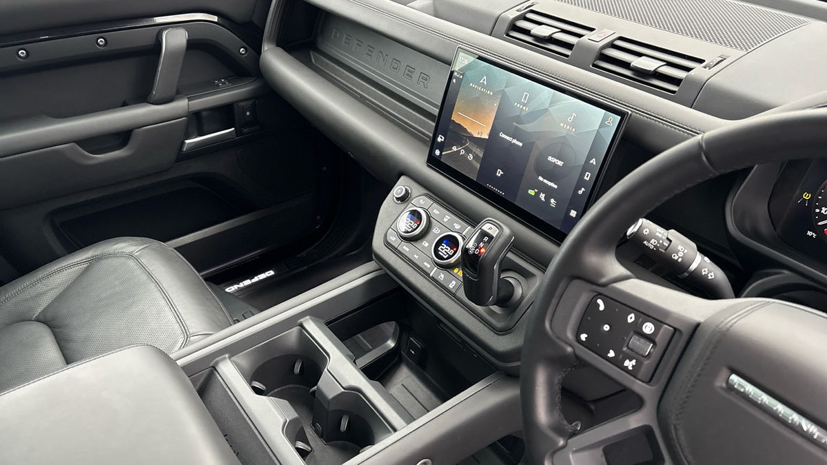 Used Land Rover Defender 110 2024 for sale - 76768954: Photo 18