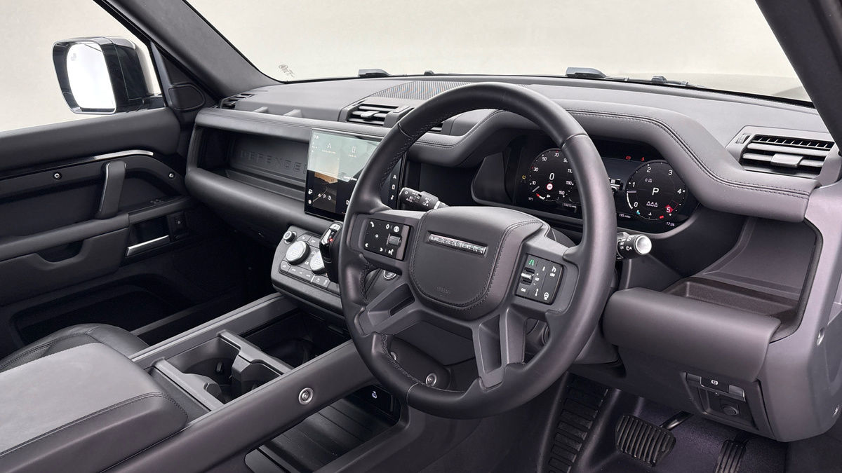 Used Land Rover Defender 110 2024 for sale - 76768954: Photo 5