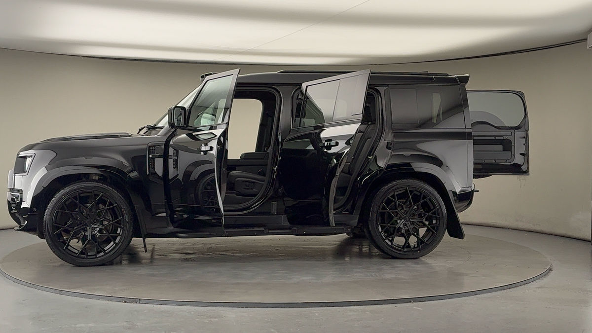 Used Land Rover Defender 110 2024 for sale - 76768954: Photo 51