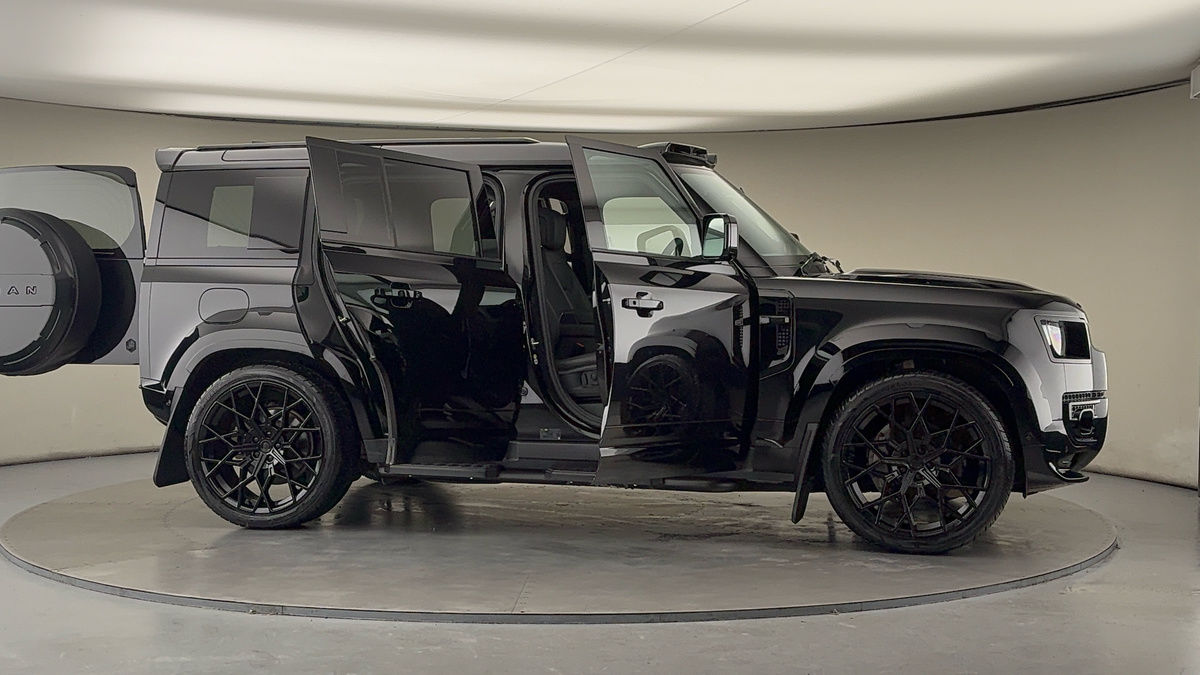 Used Land Rover Defender 110 2024 for sale - 76768954: Photo 59