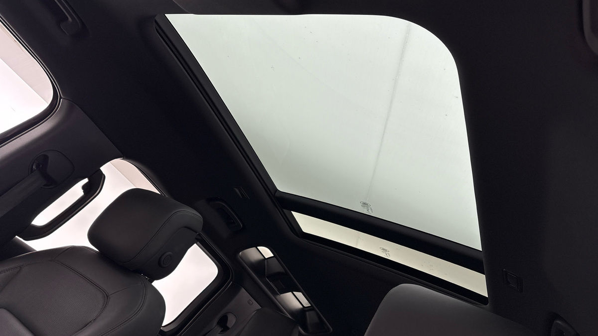 Used Land Rover Defender 110 2024 for sale - 76768954: Photo 6