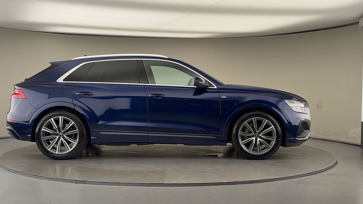 Used Audi Q8 2020 for sale - 76910827: Photo 16