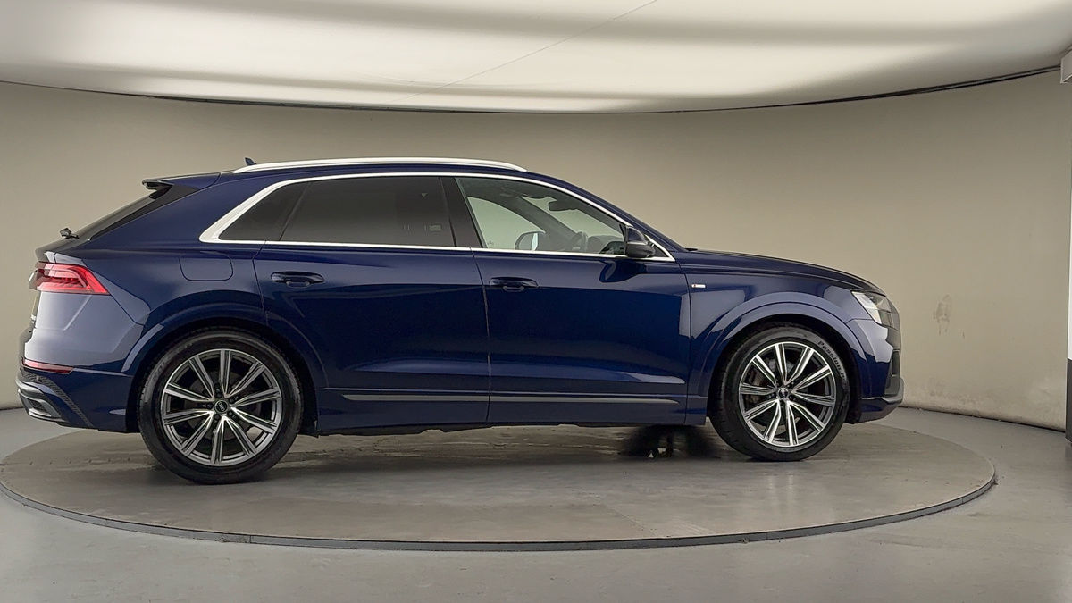 Used Audi Q8 2020 for sale - 76910827: Photo 37