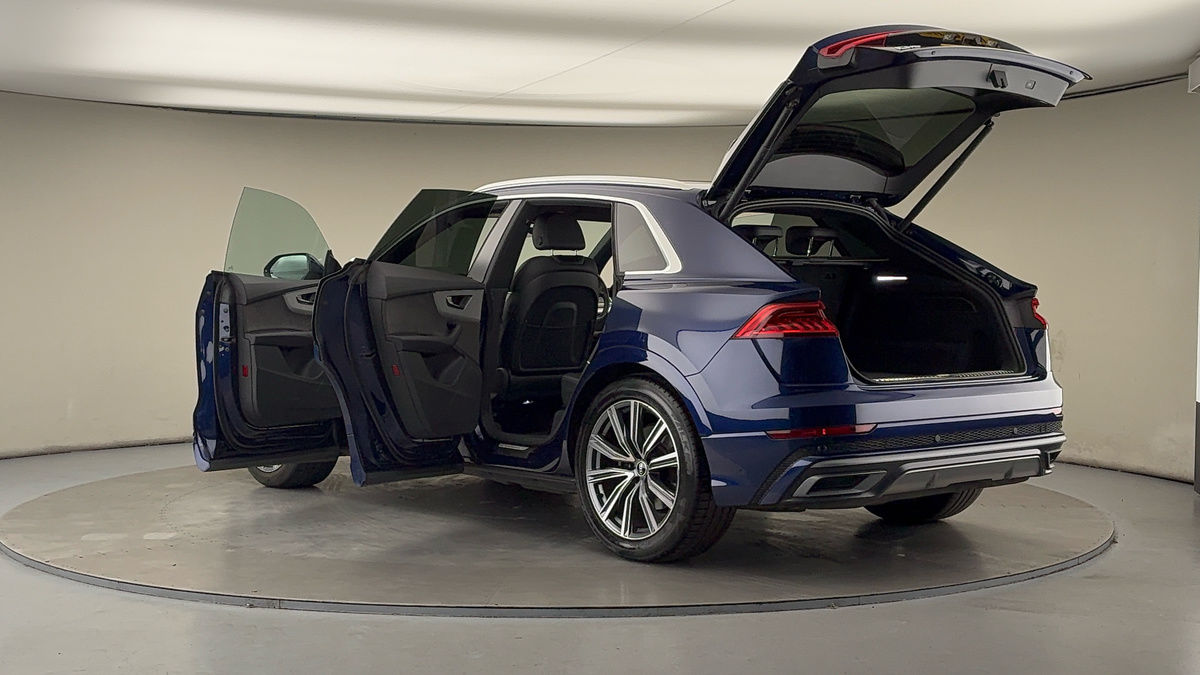 Used Audi Q8 2020 for sale - 76910827: Photo 43