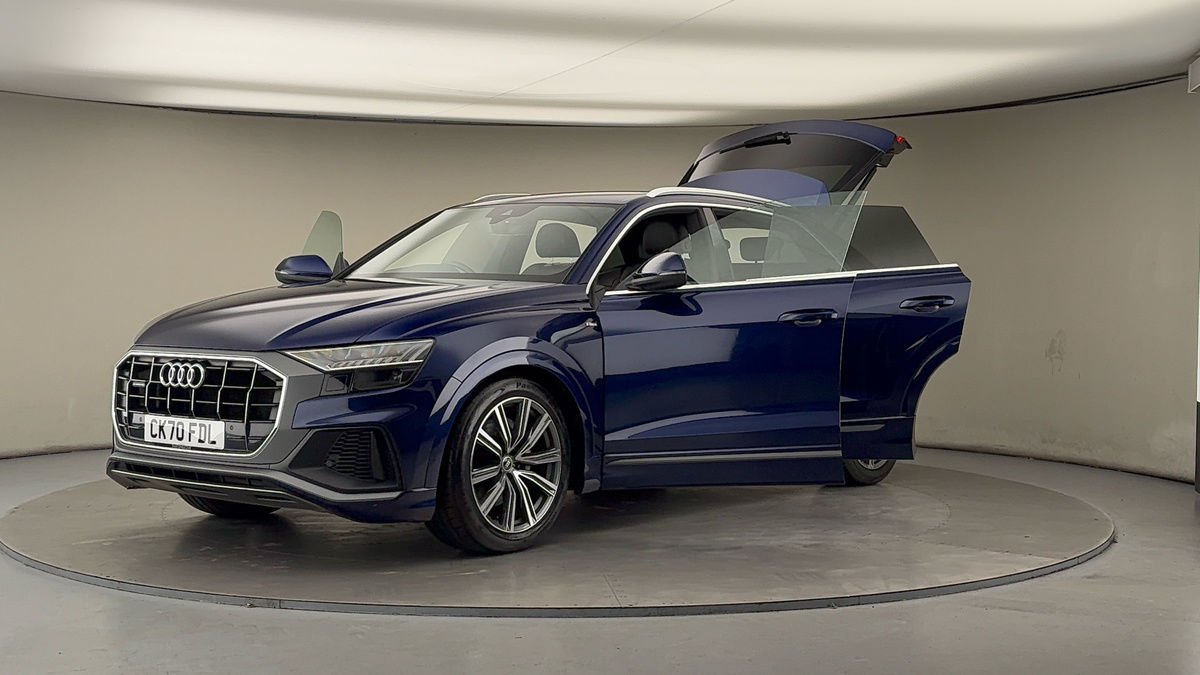 Used Audi Q8 2020 for sale - 76910827: Photo 49