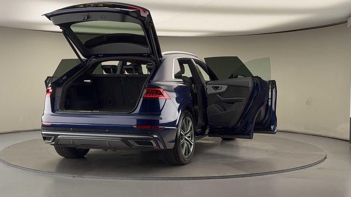 Used Audi Q8 2020 for sale - 76910827: Photo 59