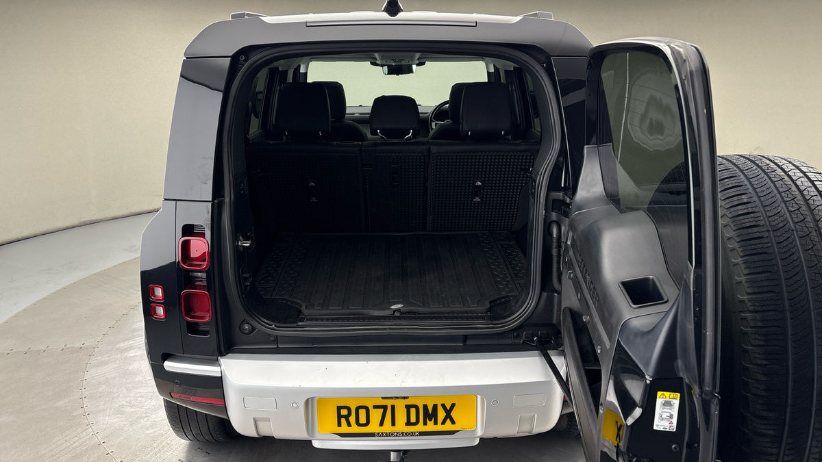 Used Land Rover Defender 110 2021 for sale - 76863679: Photo 11