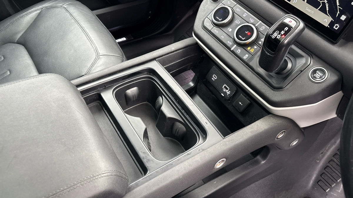 Used Land Rover Defender 110 2021 for sale - 76863679: Photo 18