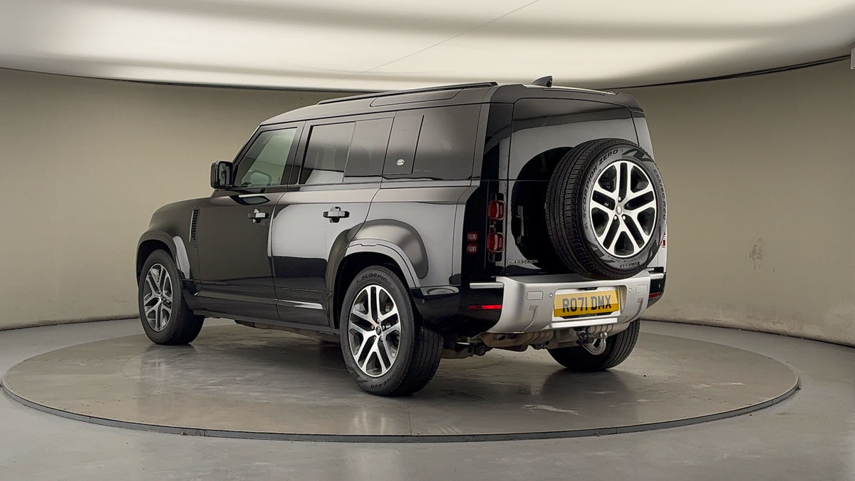 Used Land Rover Defender 110 2021 for sale - 76863679: Photo 2