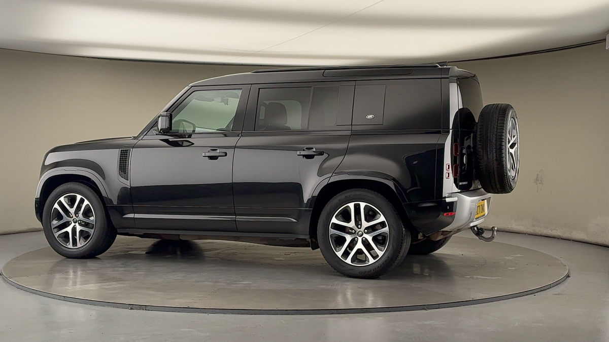 Used Land Rover Defender 110 2021 for sale - 76863679: Photo 27