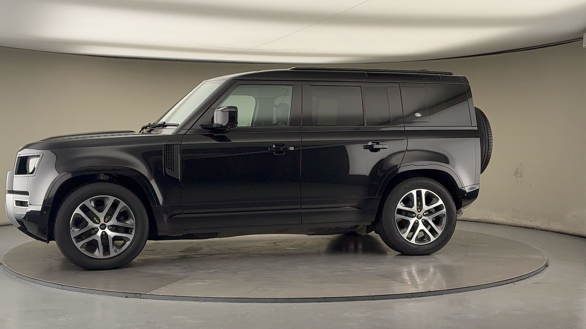 Used Land Rover Defender 110 2021 for sale - 76863679: Photo 29