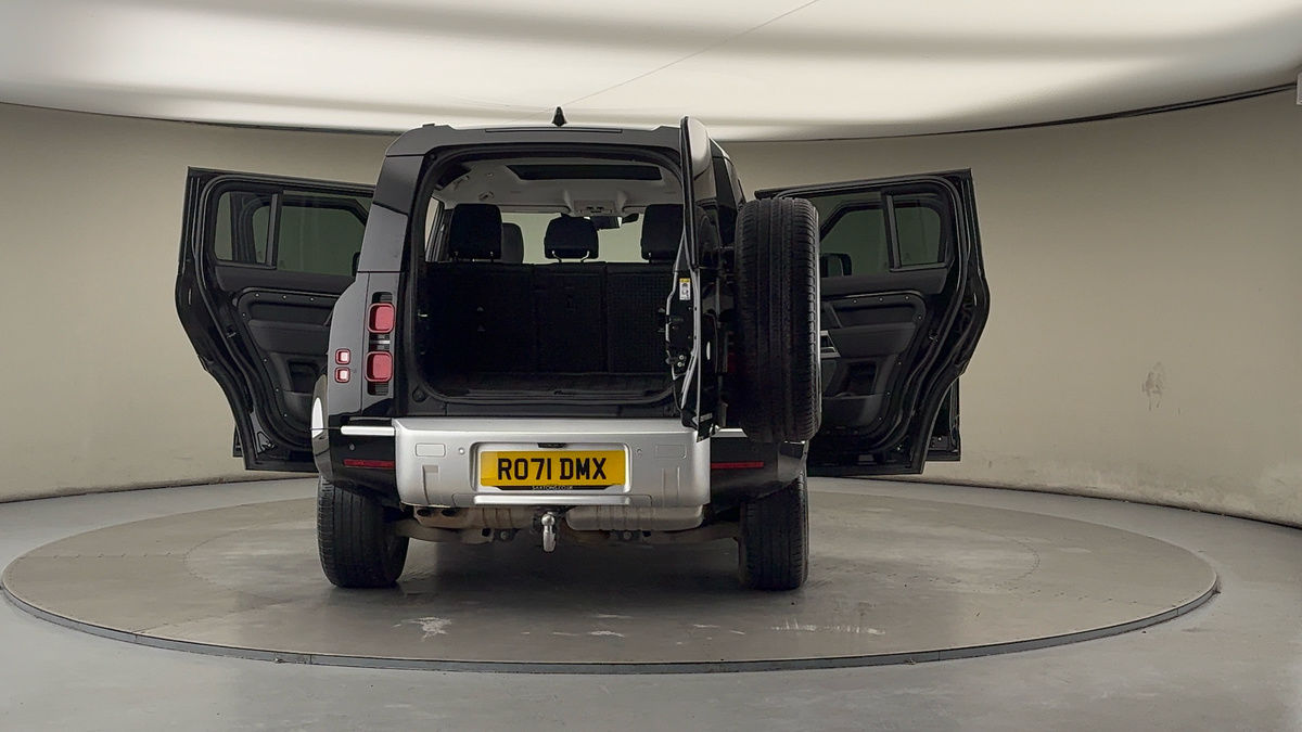 Used Land Rover Defender 110 2021 for sale - 76863679: Photo 61