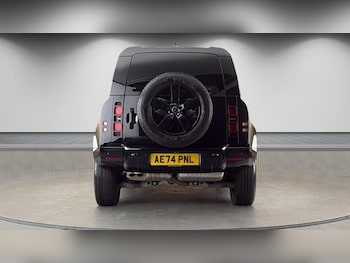 Used Land Rover Defender 2024 for sale - 78673434: Photo