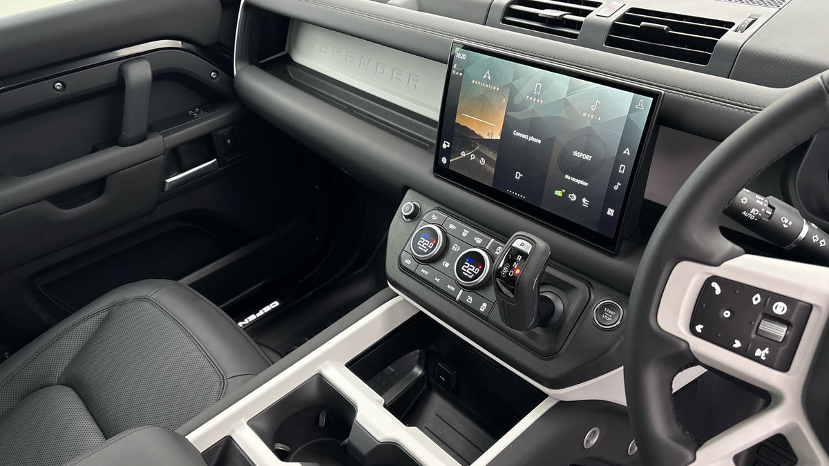 Used Land Rover Defender 110 2025 for sale - 76699135: Photo 18