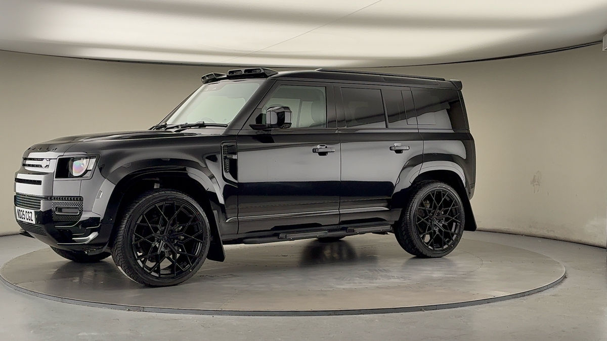 Used Land Rover Defender 110 2025 for sale - 76699135: Photo 34